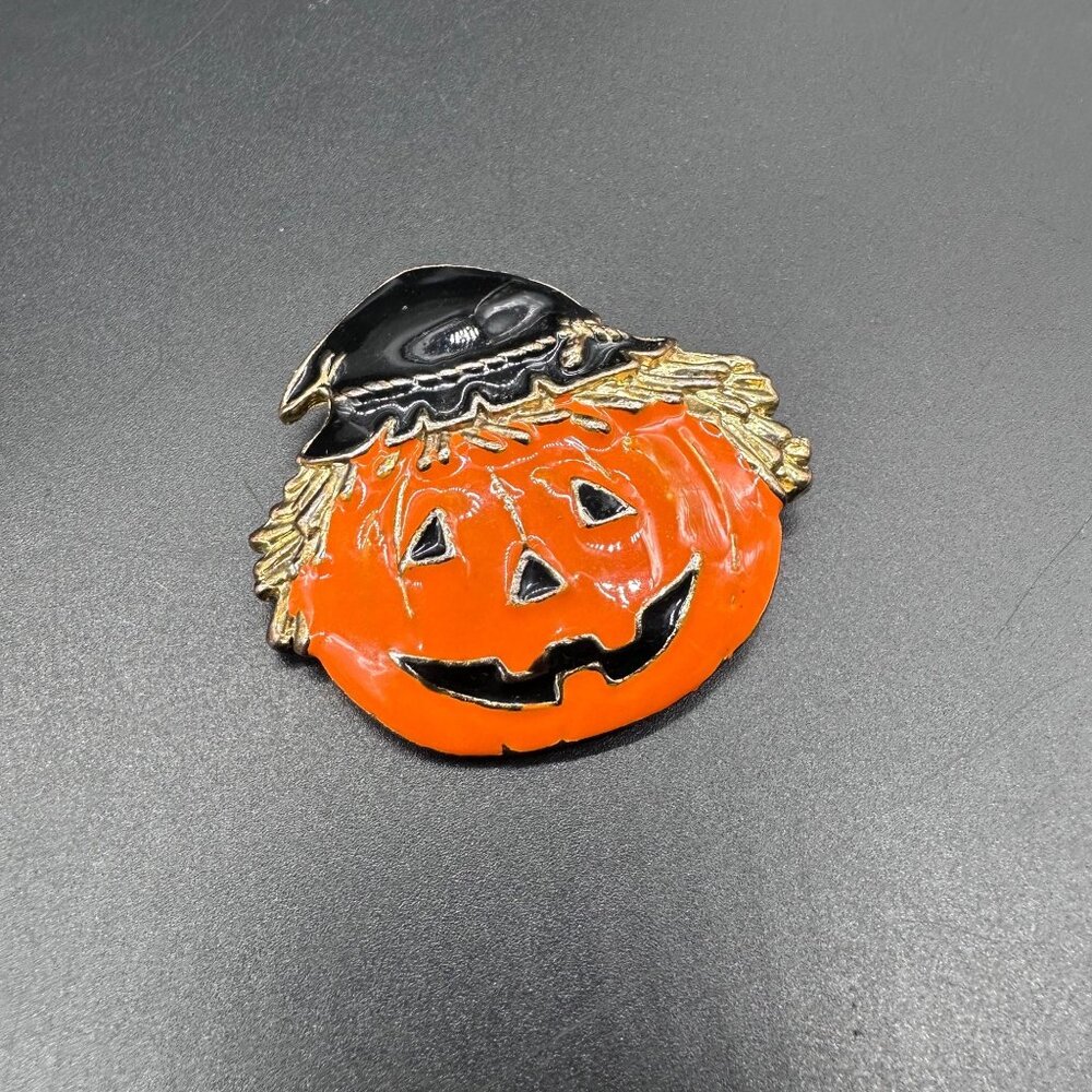 Vintage Halloween Pumpkin Enamel Brooch Pin Jack O Lantern Gold Tone Fall